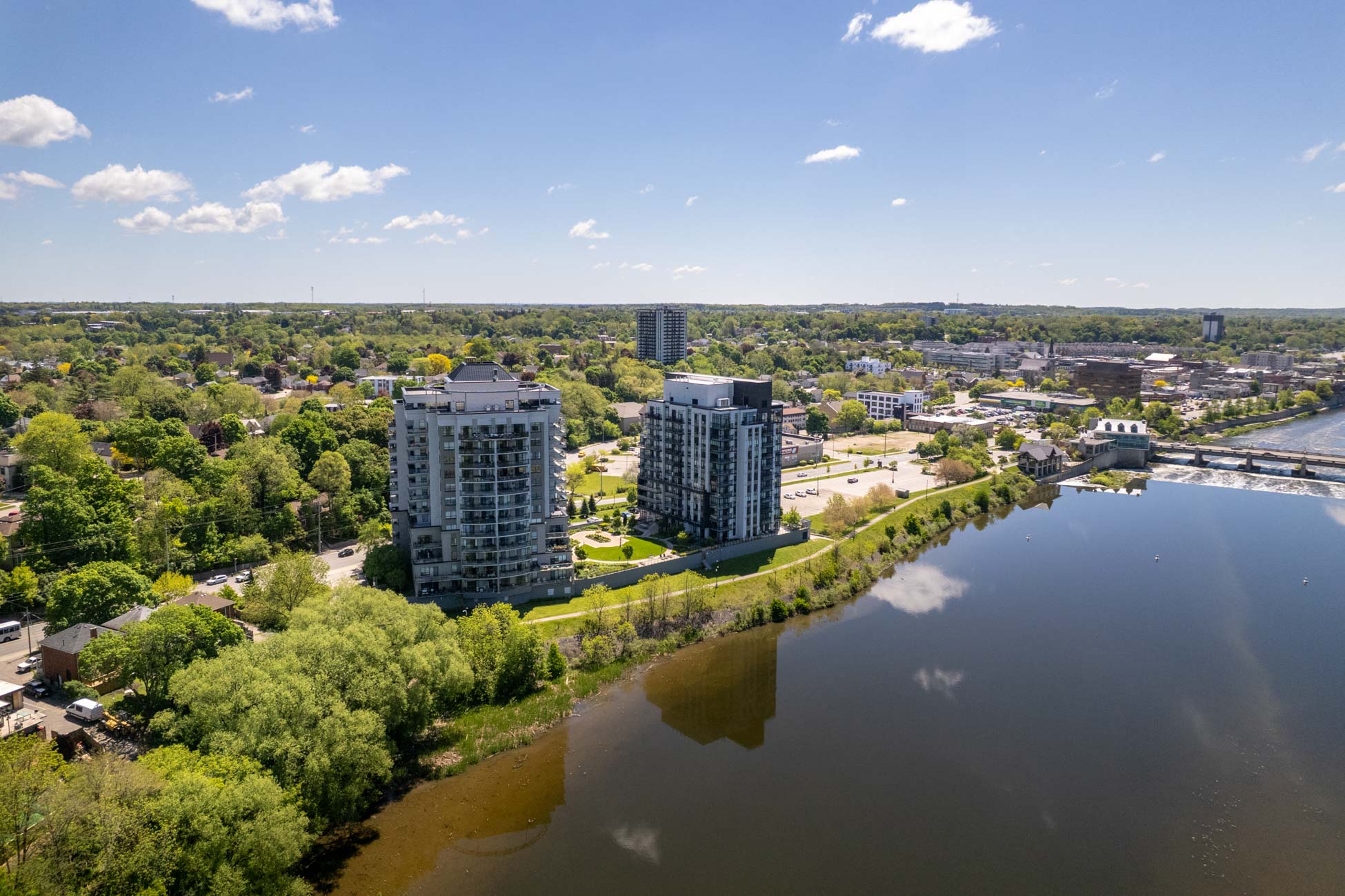 407-150 Water Street North, Cambridge - Presented by Campbell & Company Real Estate