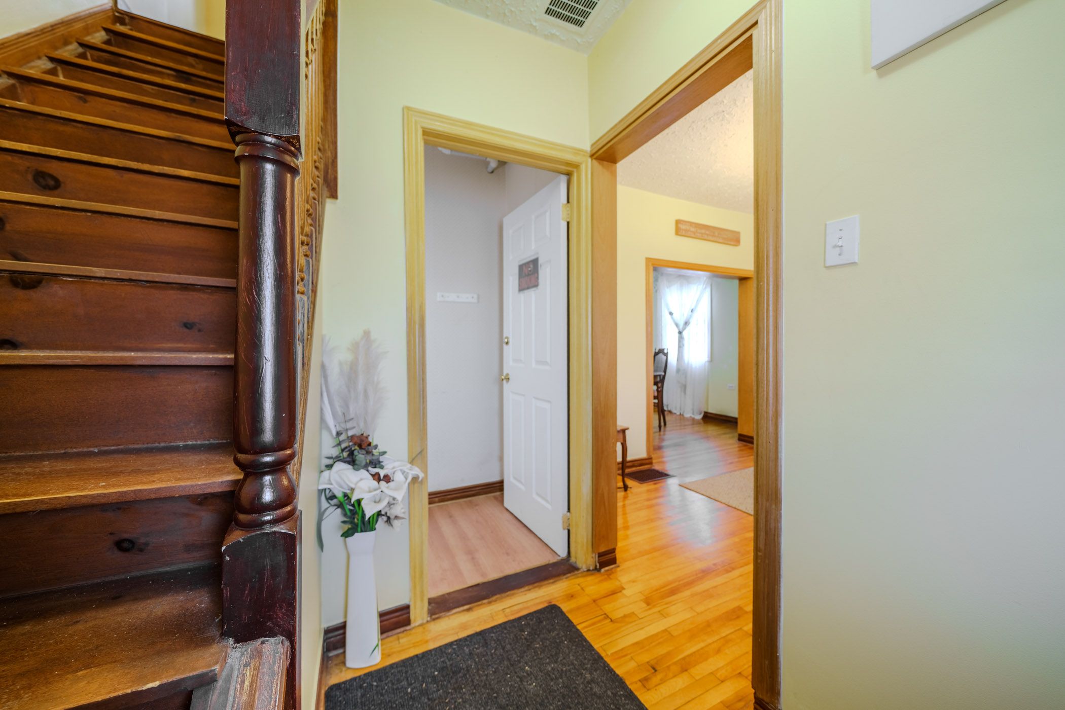 5684 Spring Street, Niagara Falls - Presented by Campbell & Company Real Estate