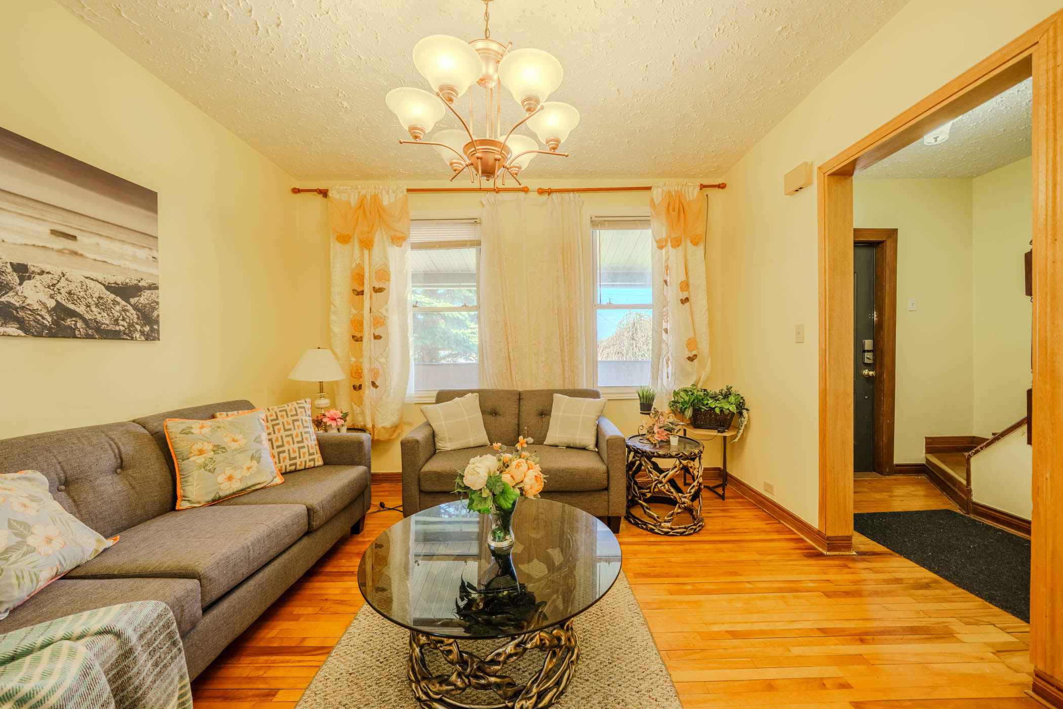 5684 Spring Street, Niagara Falls - Presented by Campbell & Company Real Estate