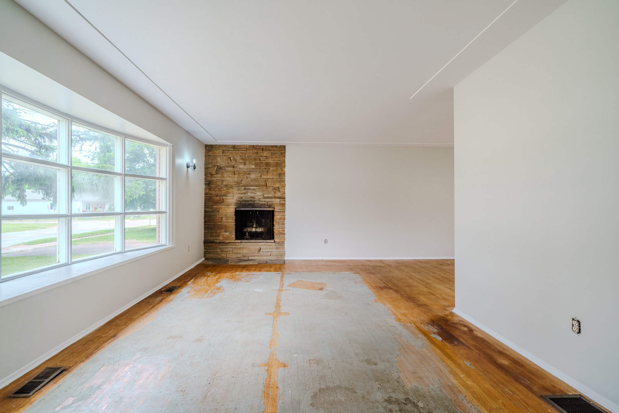 234 Grand Street, Brantford - Presented by Campbell & Company Real Estate