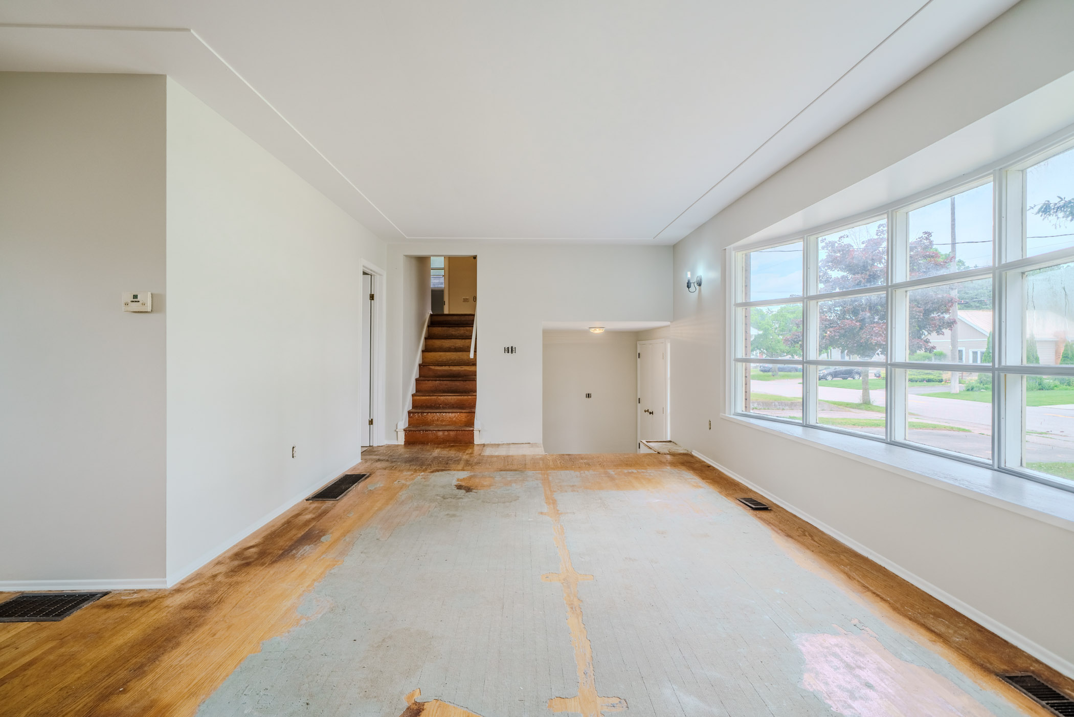 234 Grand Street, Brantford - Presented by Campbell & Company Real Estate