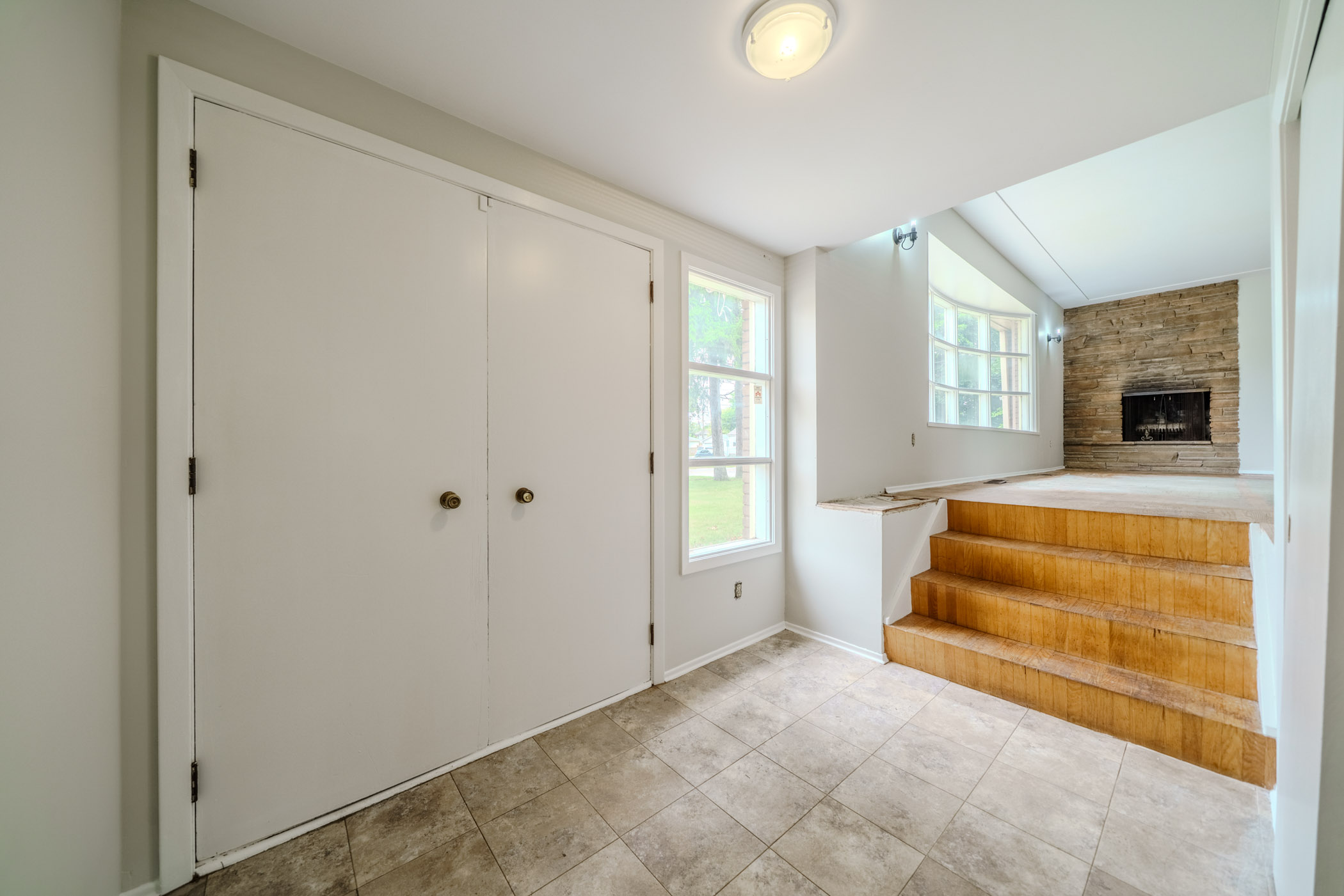 234 Grand Street, Brantford - Presented by Campbell & Company Real Estate