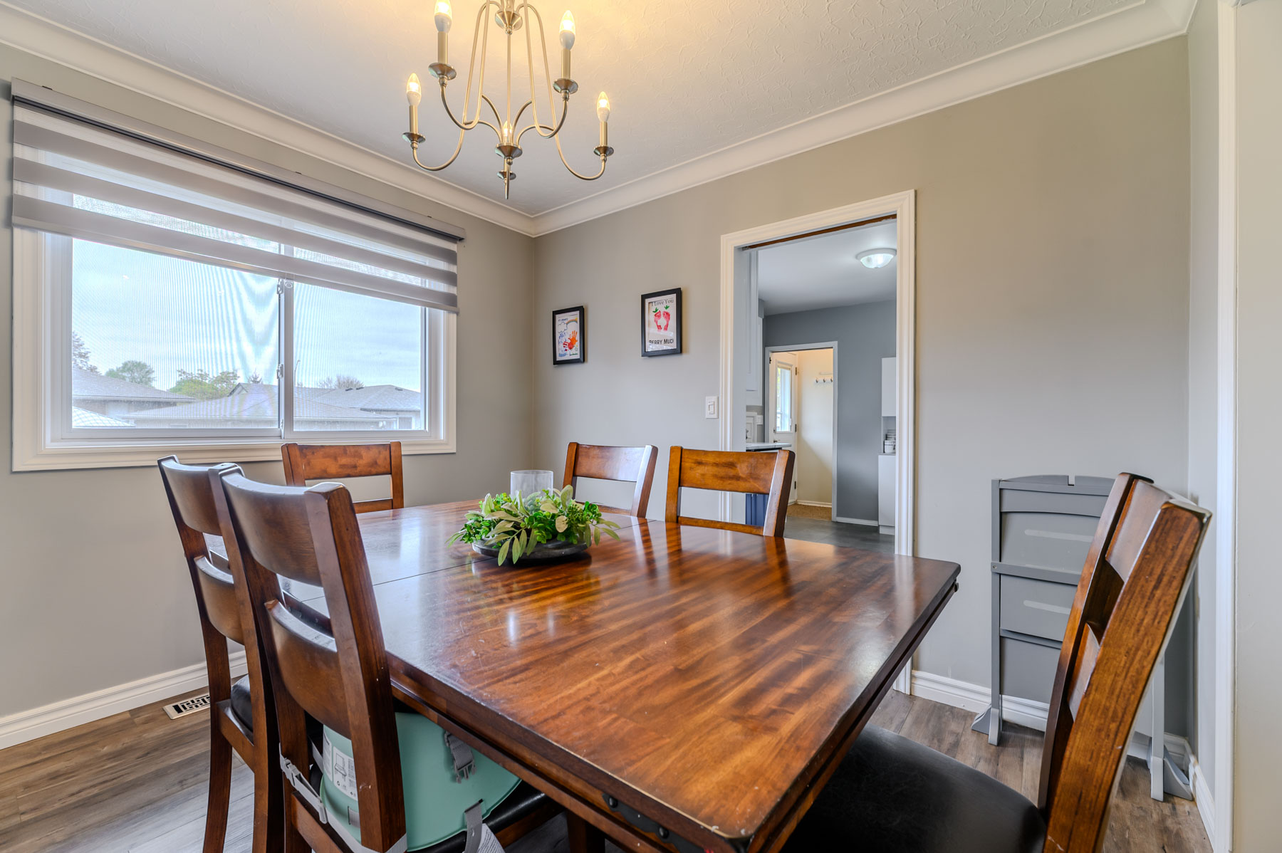 8 Pembroke Avenue, Brantford - Presented by Campbell & Company Real Estate