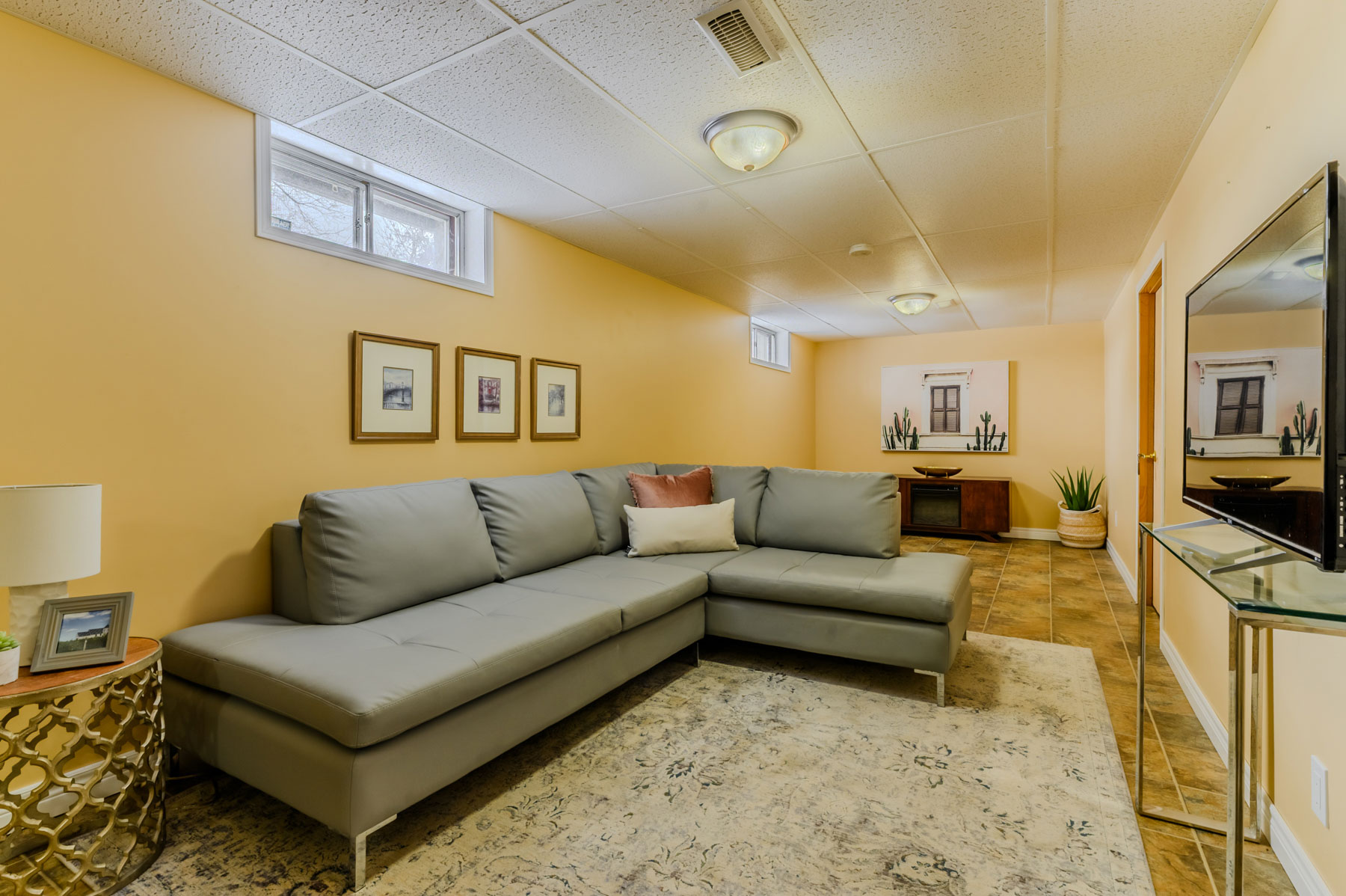 60 Curtis Avenue South, Paris - Presented by Campbell & Company Real Estate
