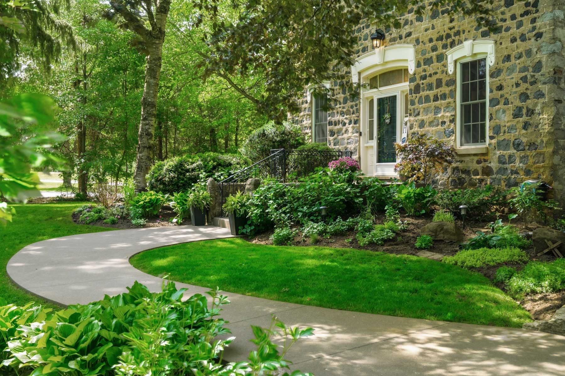 25 Dunbar Street, Glen Morris - Presented by Campbell & Company Real Estate