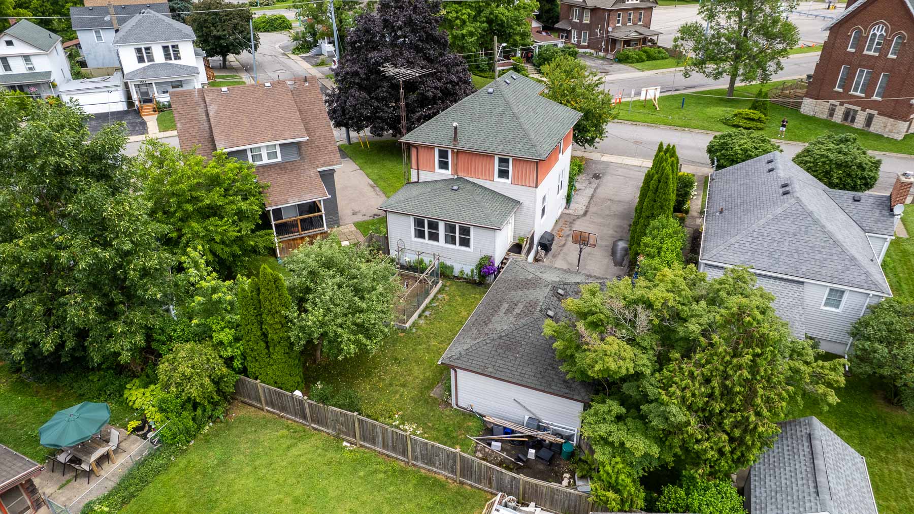 4924 Hunter Street, Niagara Falls - Presented by Campbell & Company Real Estate