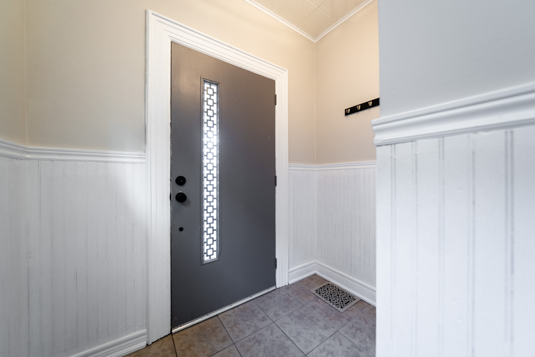 76 Richmond Street - Unit A, Brantford - Presented by Campbell & Company Real Estate
